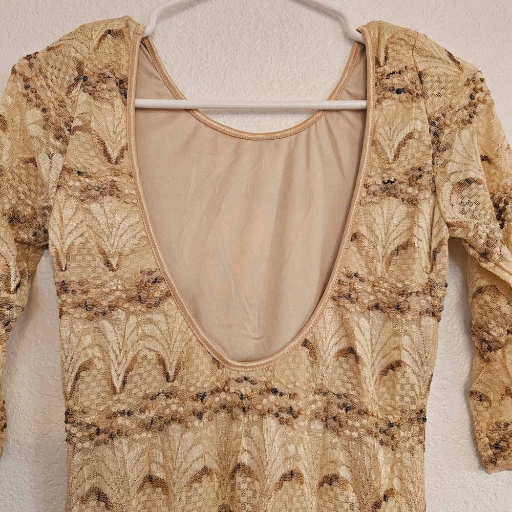 NECESSARY CLOTHING Lace‎ Overlay Sheath Dress Sequins 3/4 Sleeve Backless Beige - Picture 3 of 6